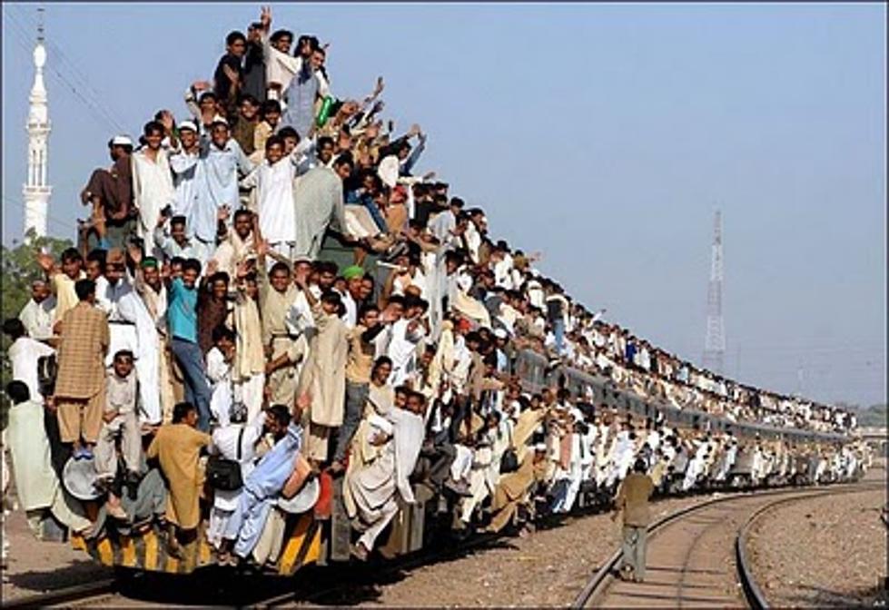 Engine, Engine, No. Nine…Hundred! Check Out This Picture of a Train Full of People [PHOTO]