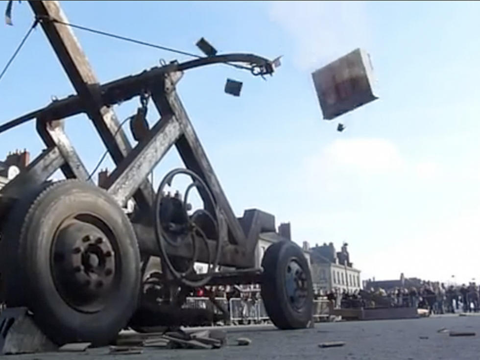 If You’ve Ever Wanted To Watch Pianos Launched By a Catapult You’re in Luck [VIDEO]