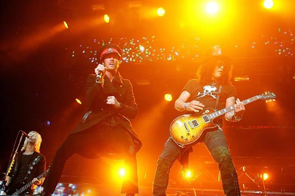 Velvet Revolver Cite Good Cause as Reason for Reunion Gig With Scott Weiland