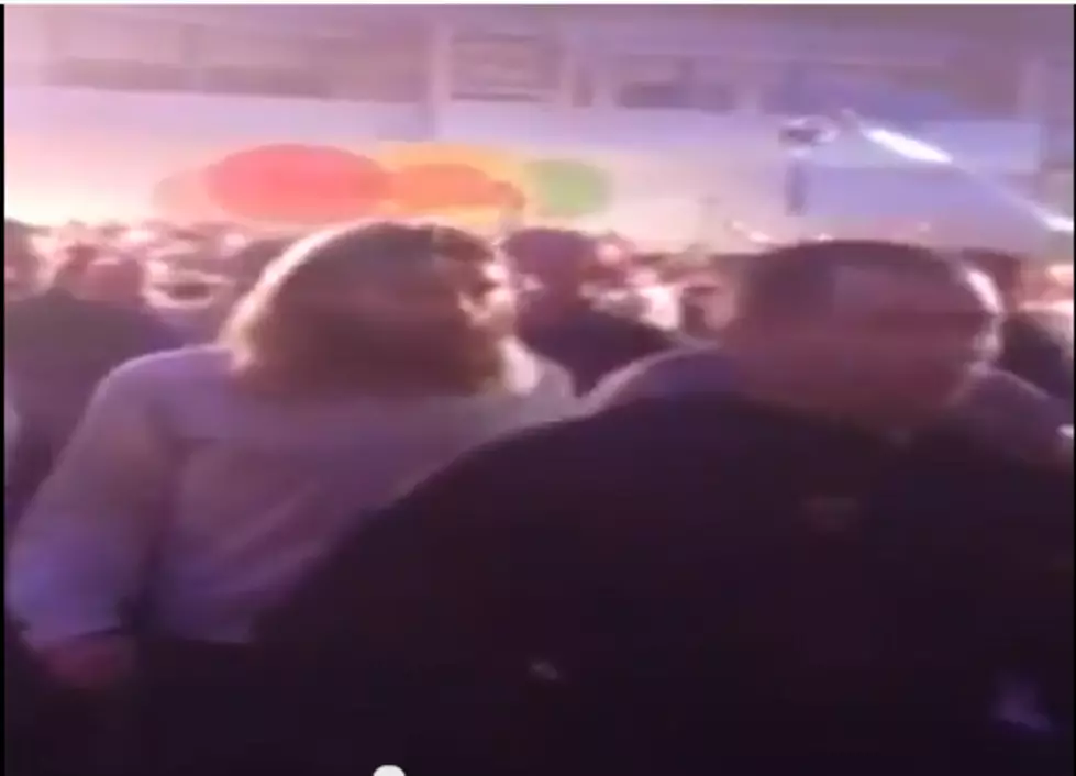 Man Hilariously Mistaken For Jesus and Kicked Out of a Darts Competition [VIDEO]