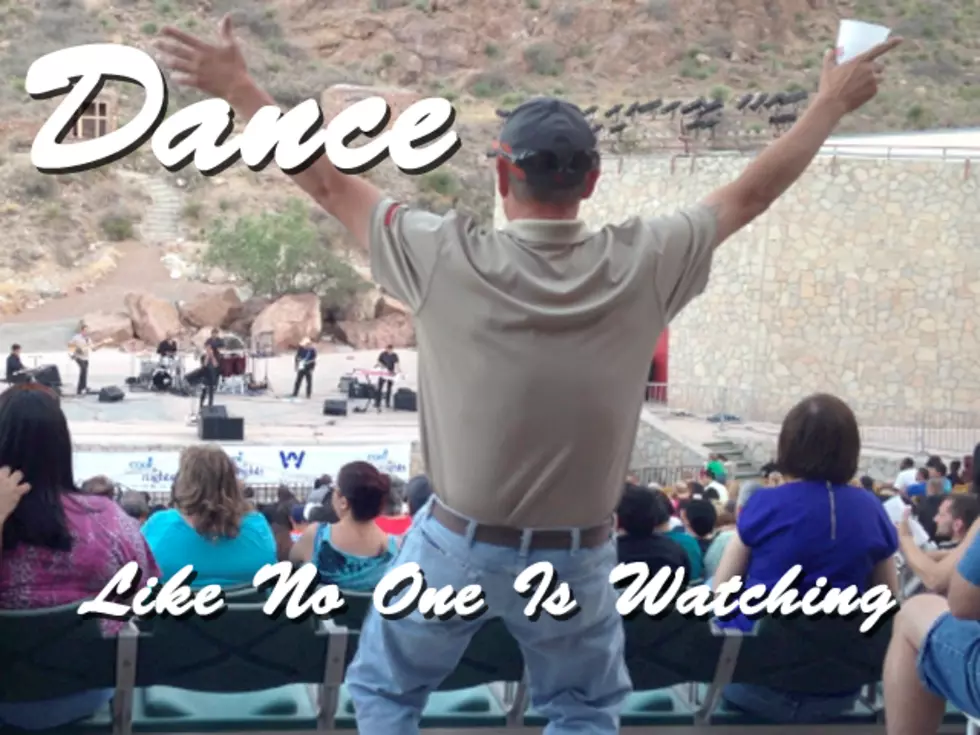 Dude Dances Like No One is Watching at Cool Canyon Nights [VIDEO]