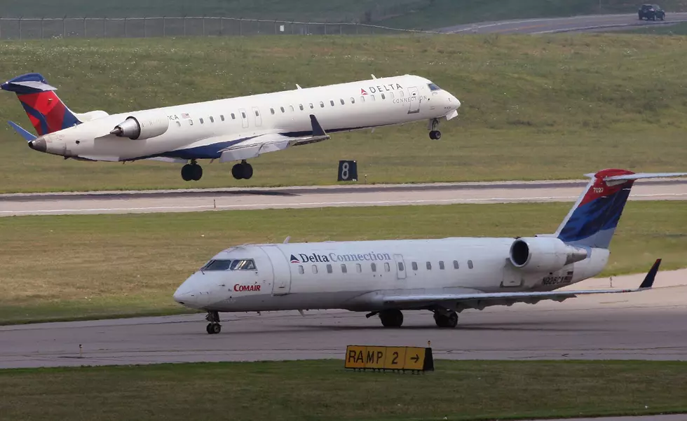 Watch Two Jets Nearly Slam Into Each Other In Spain [VIDEO]