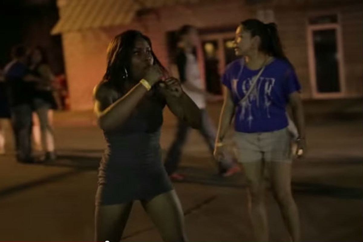 Girl Fight Erupts In Downtown Austin