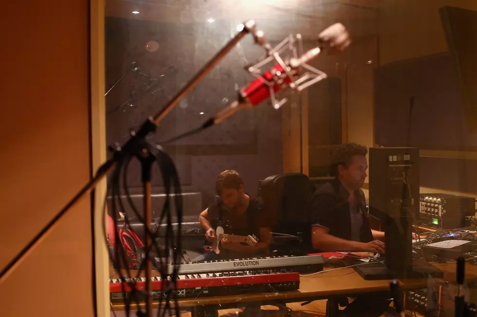 Musicians Guide To Proper Studio Behavior [VIDEO]