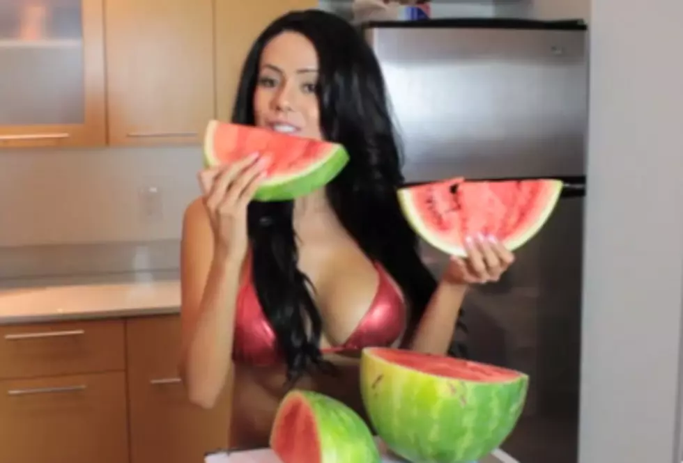 Hot Chick Teaches Us To Slice A Watermelon