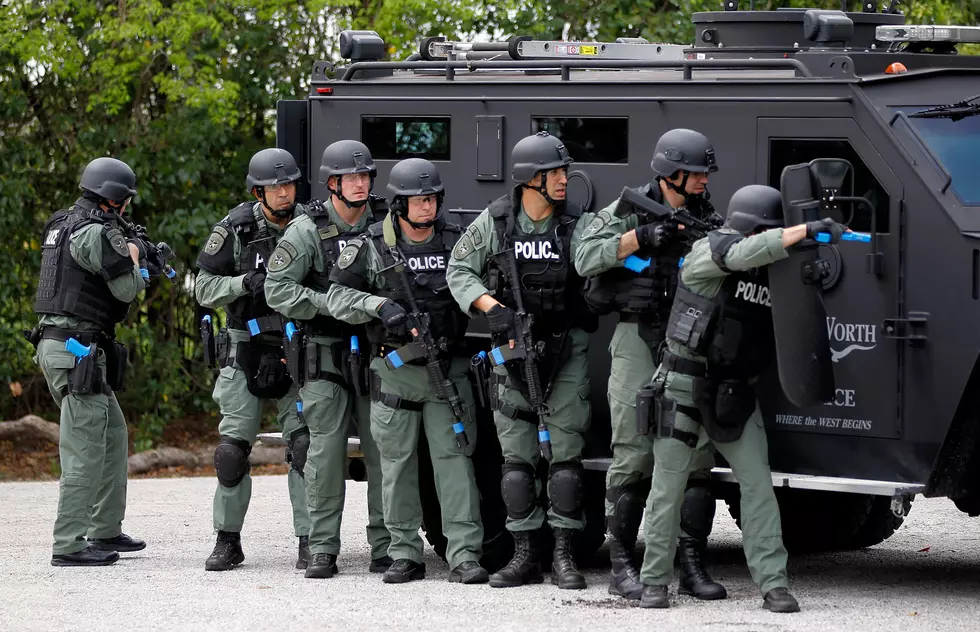 El Paso SWAT Team Call Tied to Loud Cell Phone Conversation