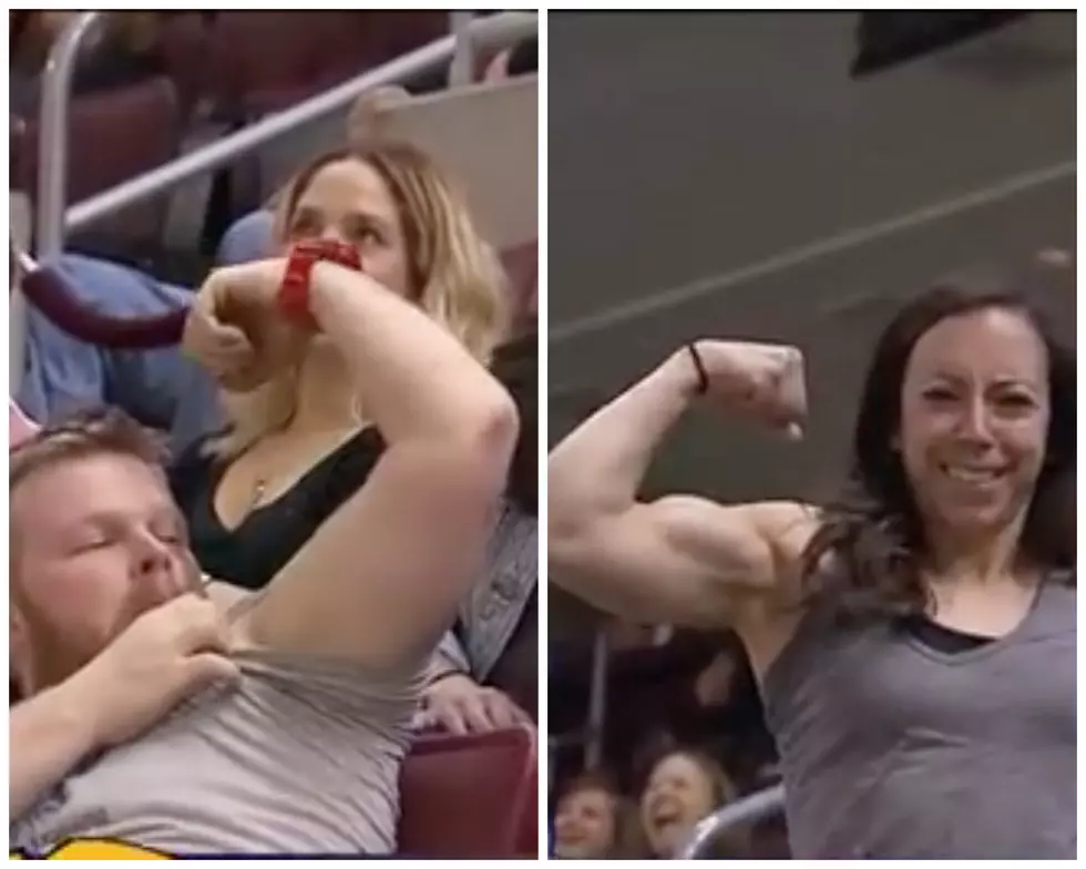 Manly Man Gets Shown up on Flex Cam by Awesome Fit Girl