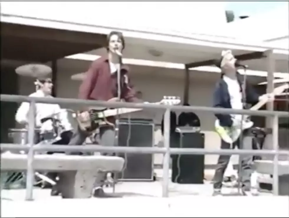 High School Performance by Teenage Green Day Surfaces Online