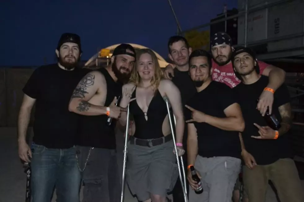 Sons of Texas Holds Special Meet-And-Greet with Injured Fan in El Paso