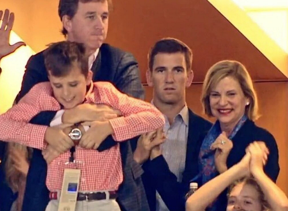 The Best Jokes About Eli Manning’s Sad Face at the Super Bowl