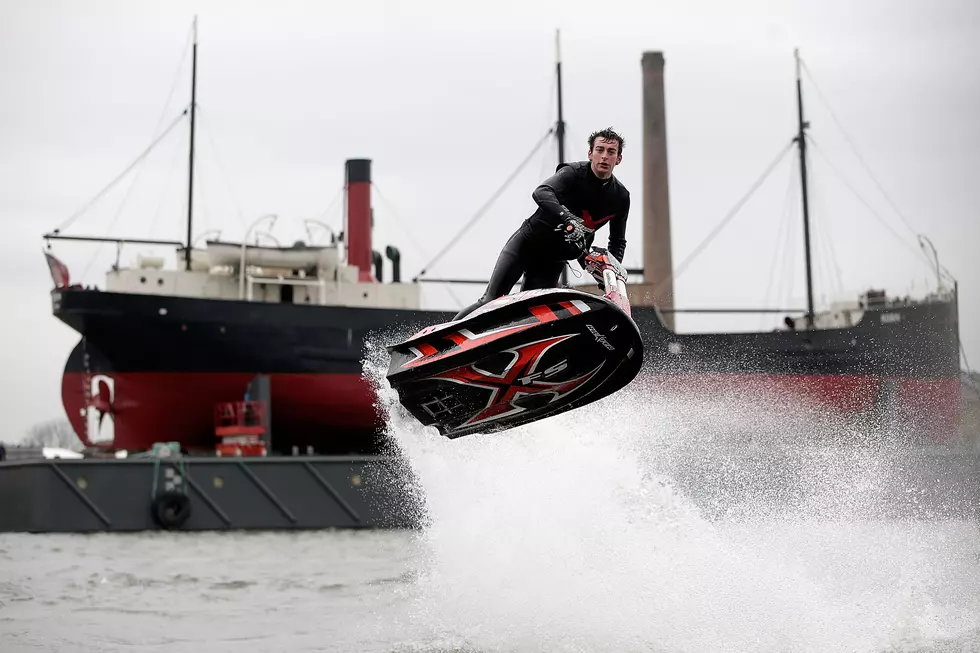 Awesome Motorcycle – Jet Ski Combo! [VIDEO]