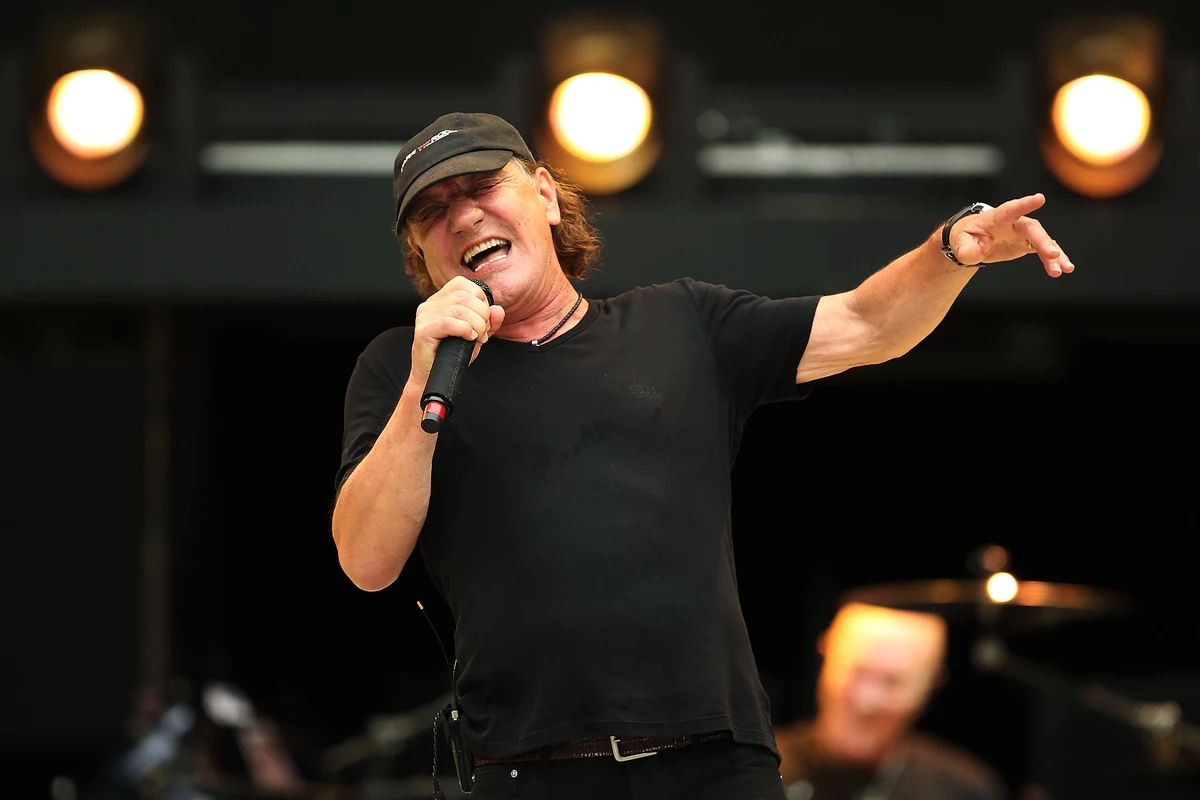AC/DC’s Brian Johnson Sings Again!