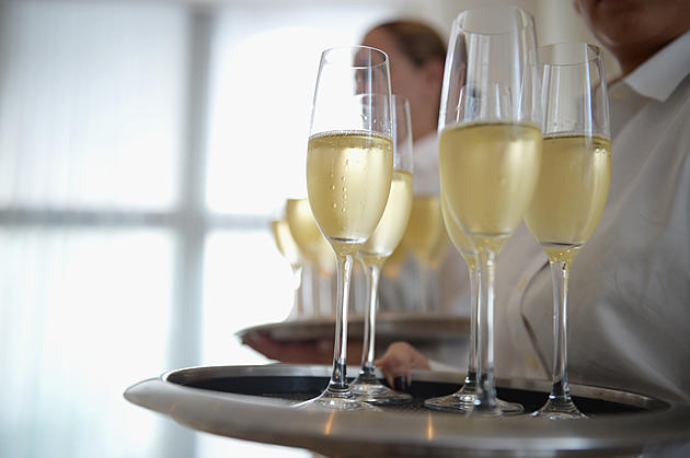 UT Austin Study Says Never Drink Champagne Out Of A Plastic Glass