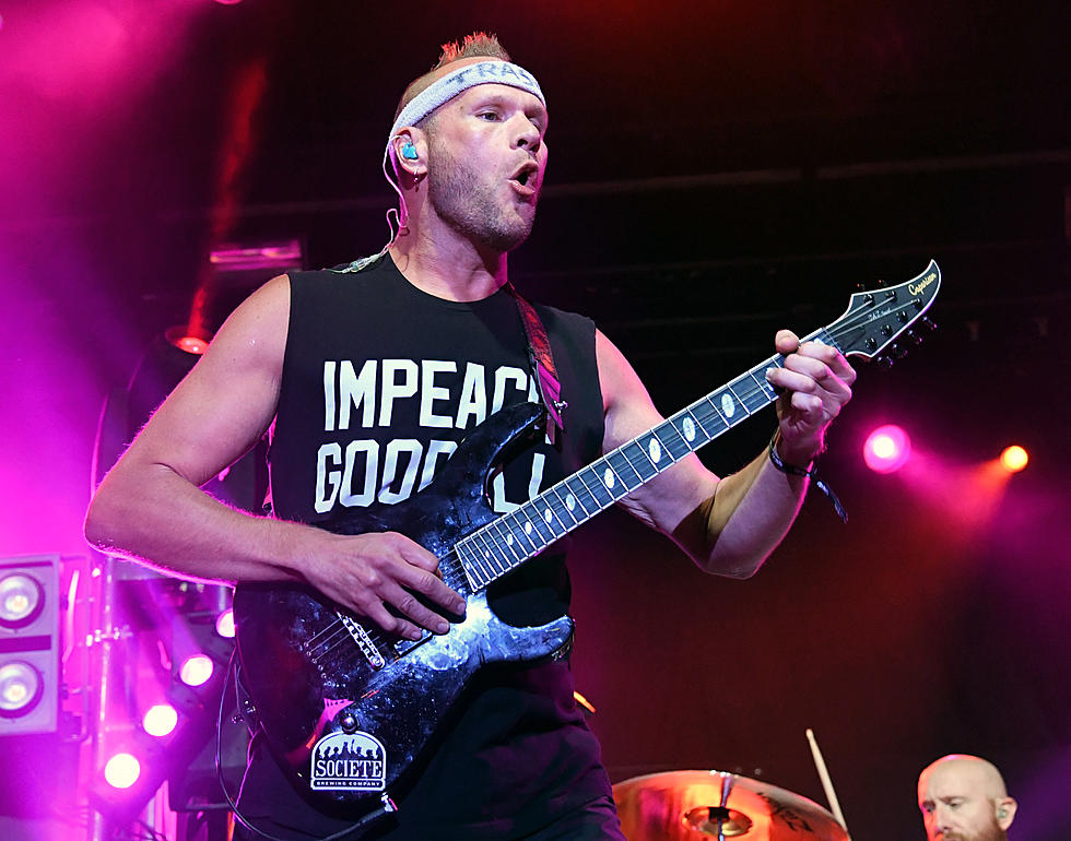 Killswitch Engage Guitarist Takes Shot While Playing Texas Show