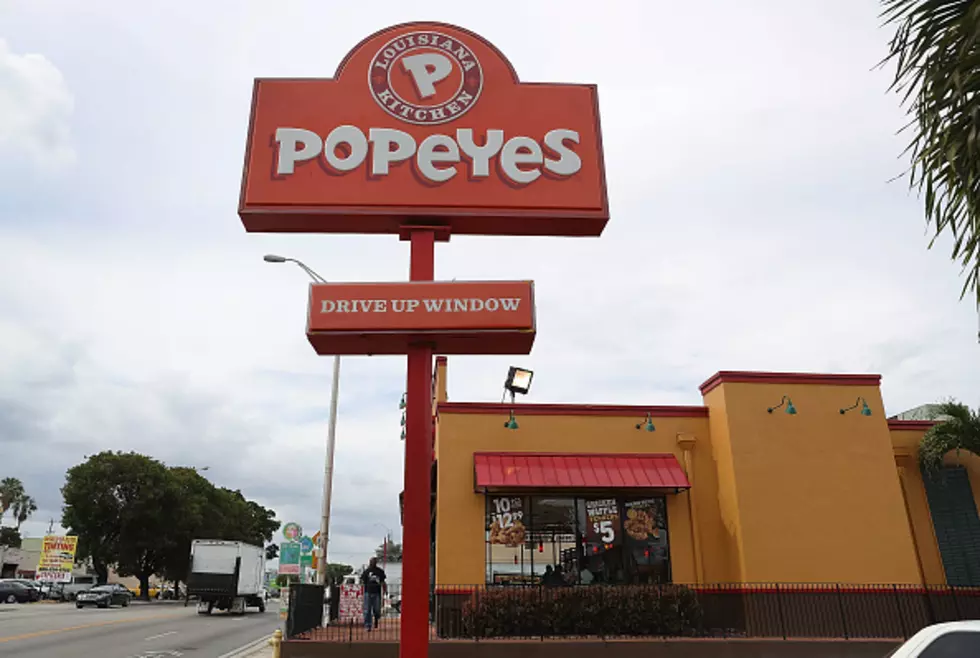 Check Your Chicken From Popeyes Before Biting Into It