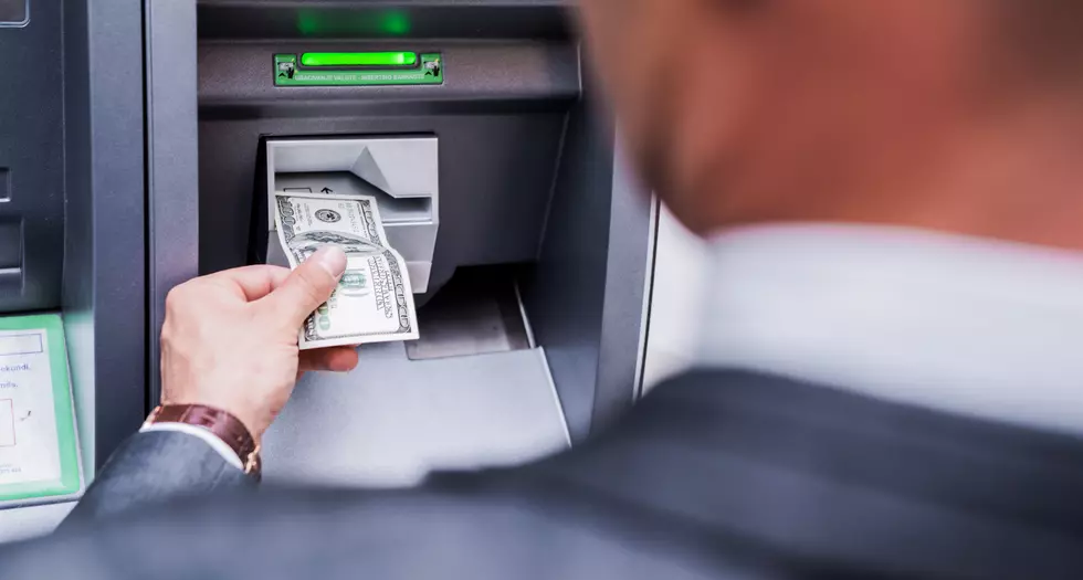 Fights Break Out As Texas ATM Machine Gives Away Money