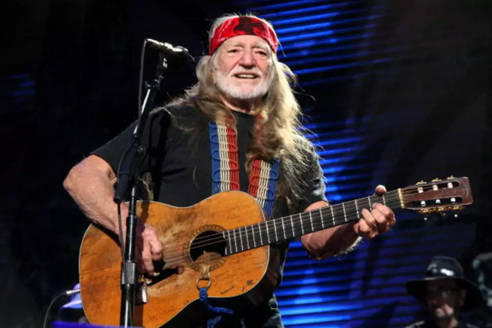 Willie Nelson's Honors 4/20 With "Come and Toke It" Livestream