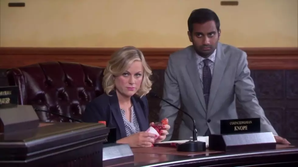 ‘Parks & Rec’ Scenes Go Perfect With Real Life Mask Protesters