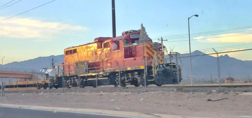 El Paso’s Very Own Christmas Train That’s Lit Along the 601 Spur