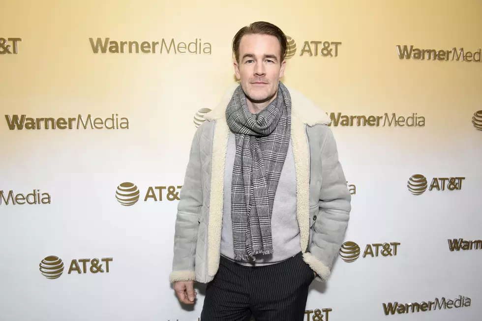 James Van Der Beek Brings Gifts And Cheer For A Texas Family