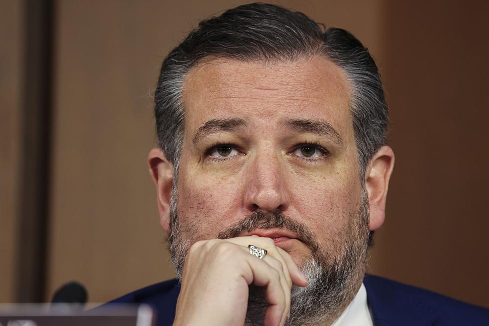 “Lose Cruz” Sends Mock Barbies to Texas Senator’s Office