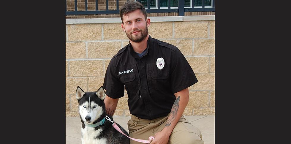 Hot Texas Animal Services Worker Zac Helps Get Dog Adopted
