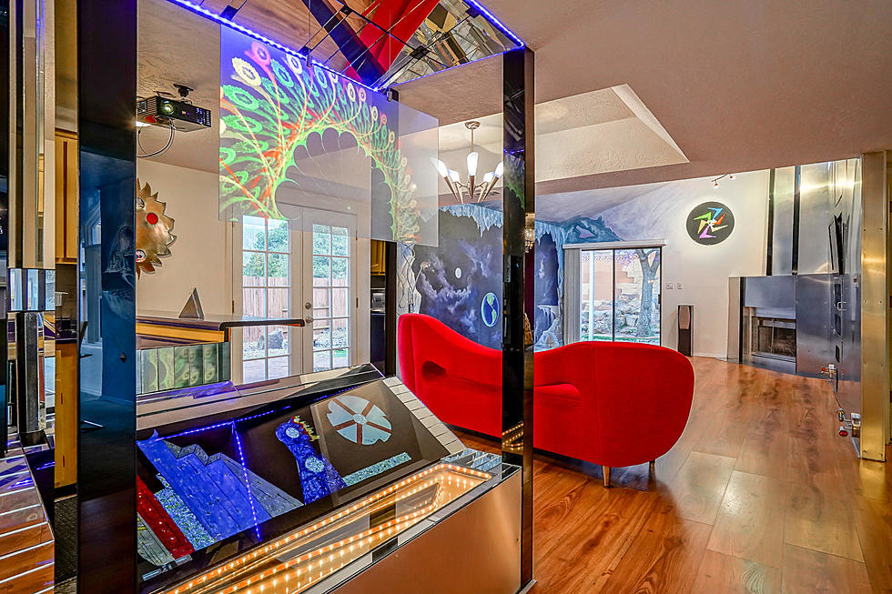 See This Out of This World Creative, Cosmic Home in New Mexico