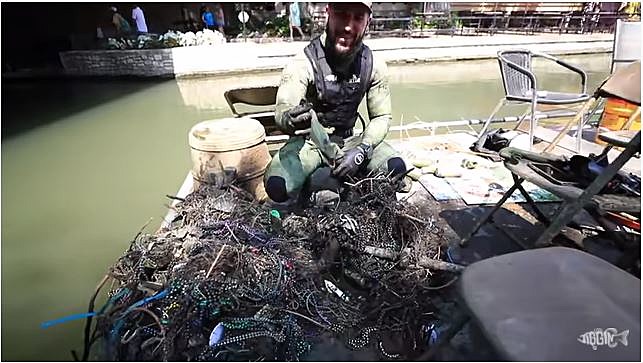 See What Treasures A Diver Found In The San Antonio Riverwalk