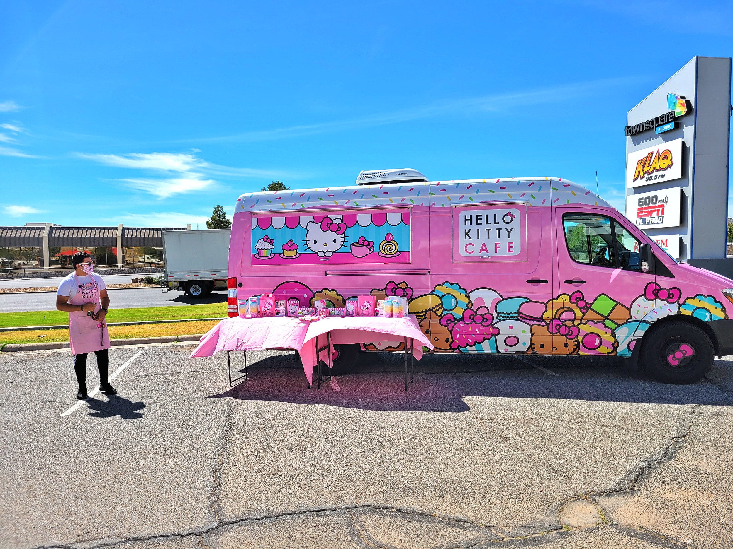 Hello Kitty Cafe Truck rolls into The Rim this weekend