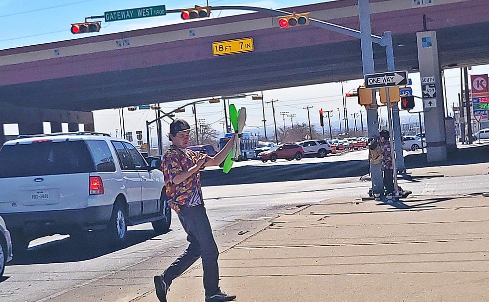 The Cool Juggling Tricks From Juarez Have Hit El Paso Streets