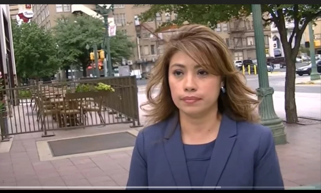 ROSALÍA NEWS on X: Rosalía walking in New York. Choose the best