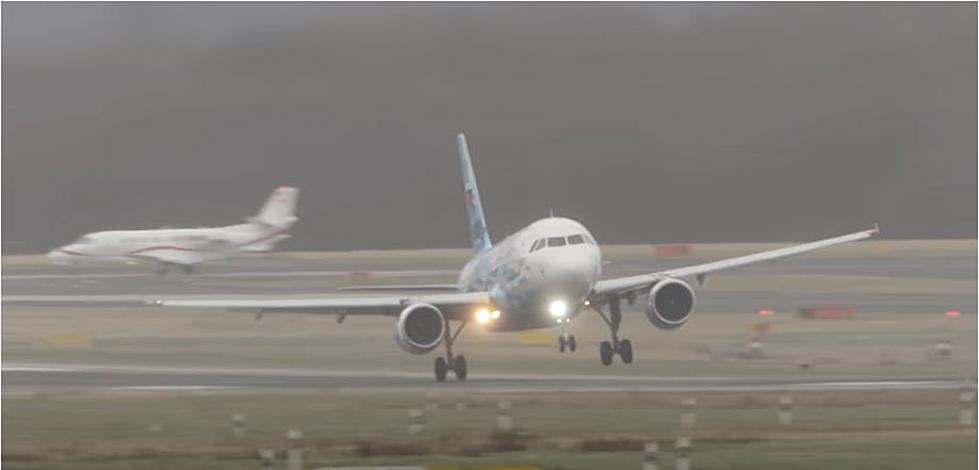 Flights At El Paso Airport Struggling To Land In Scary High Winds