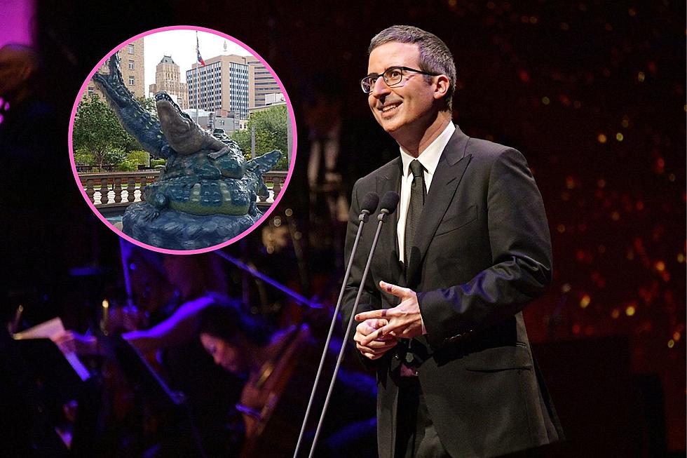 Texas Reacts to John Oliver’s Comments on Iconic Gator Statue