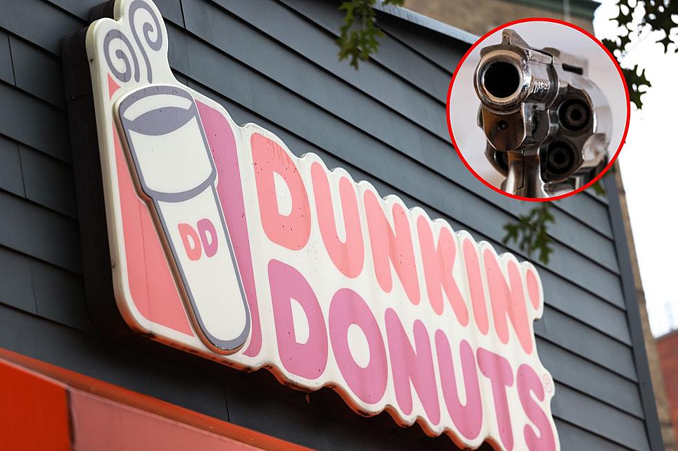 Wild Reactions to El Paso Dunkin Donuts Crime Going Viral Online