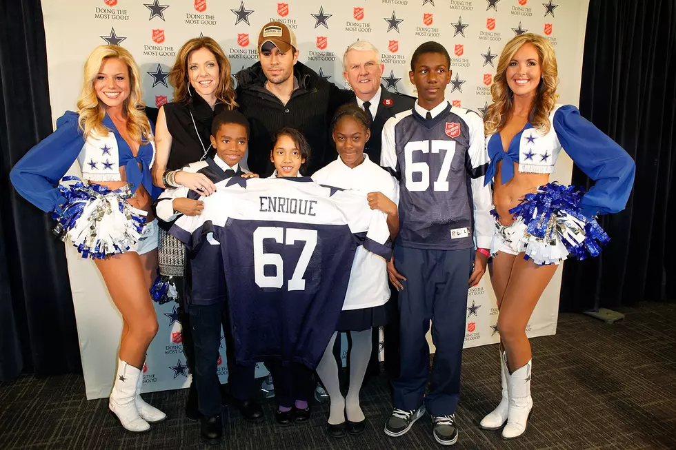 Enrique Iglesias Kicks Off The 120th Anniversary Of The Salvation Army Red Kettle Campaign With The Dallas Cowboys