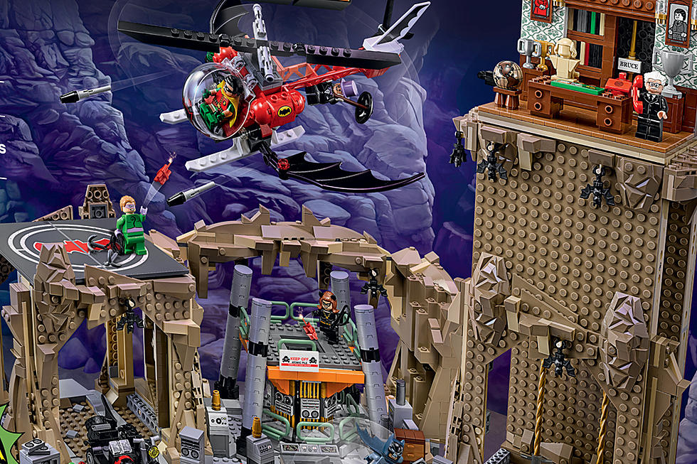 The Lego ‘Batman 66′ Batcave Is Everything I Want In This World