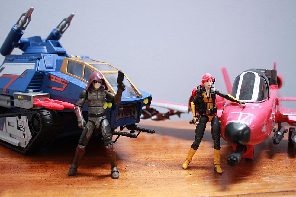 Hasbro’s GI Joe and the Transformers Set is a Sticker-filled Throwback [Review]