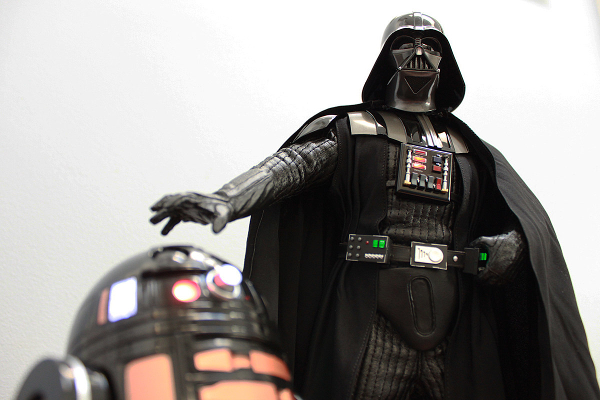 Sideshow Collectibles R2-Q5 Imperial Droid Review