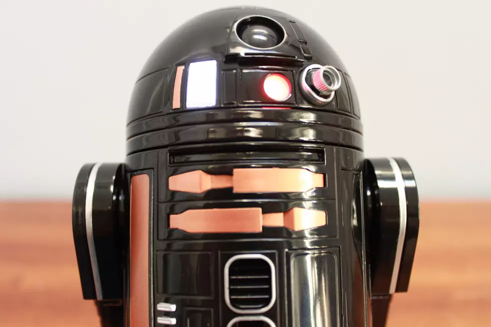 Sideshow’s R2-Q5 Might Just Be the Imperial Droid You’re Looking For [Review]