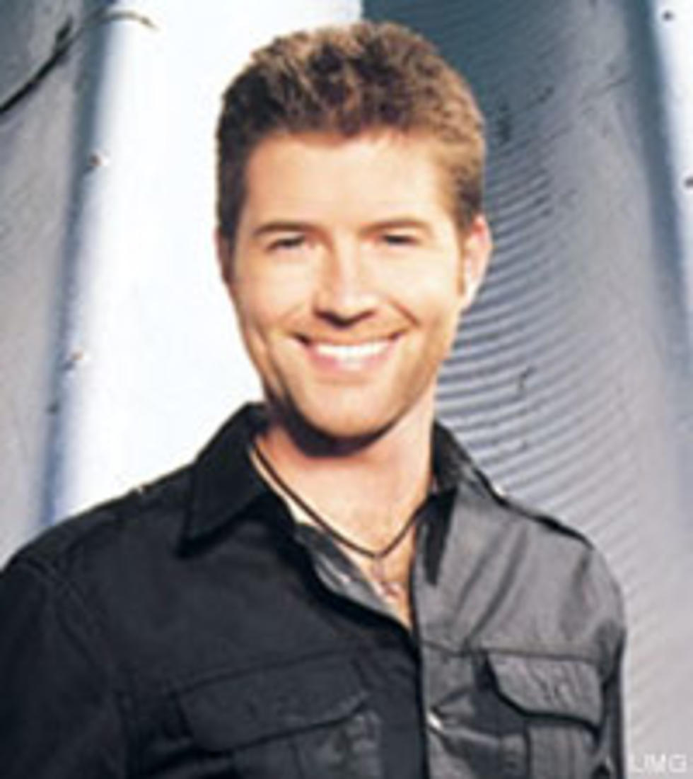 Josh Turner Helps Out Music Students