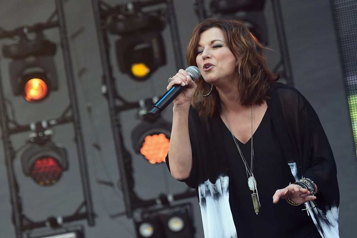 Story Behind the Song Martina McBride, 'Anyway'