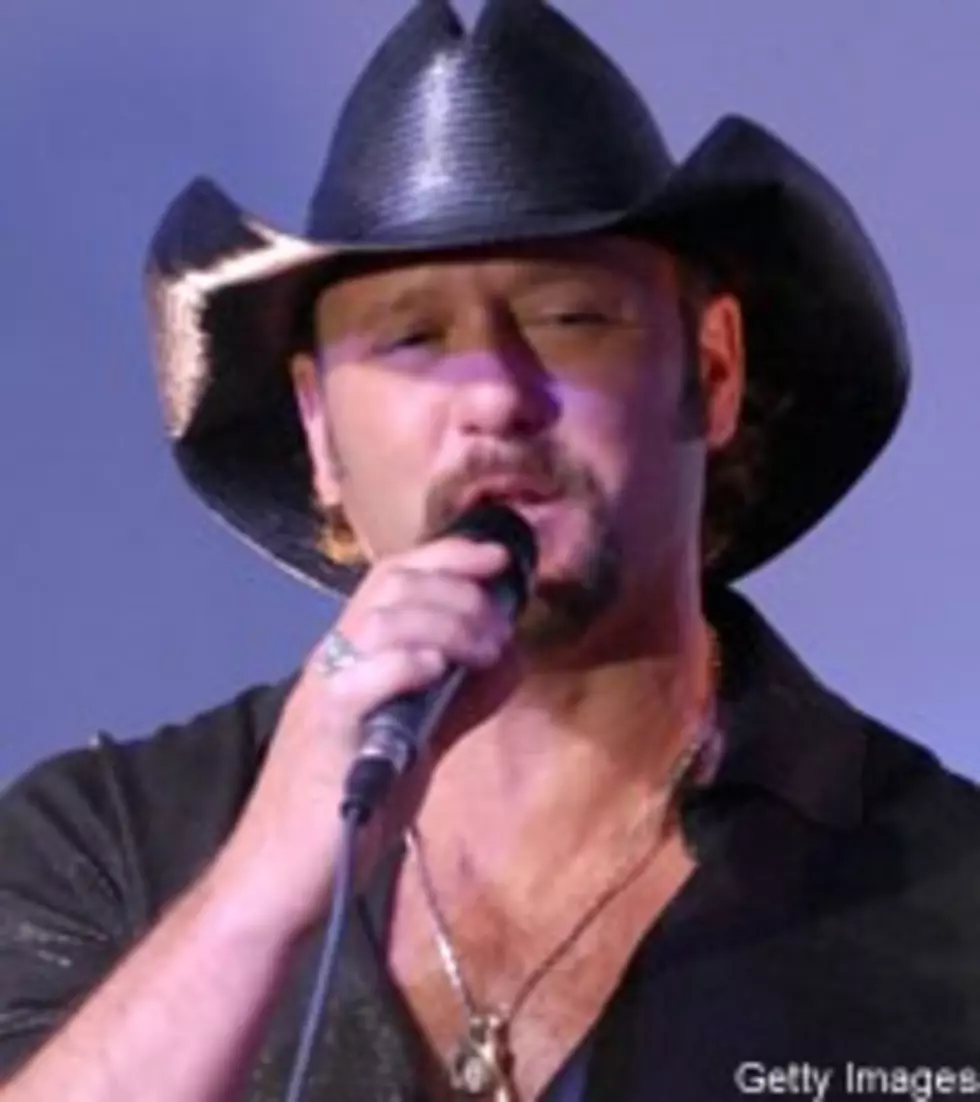 Tim McGraw Performs for Troops