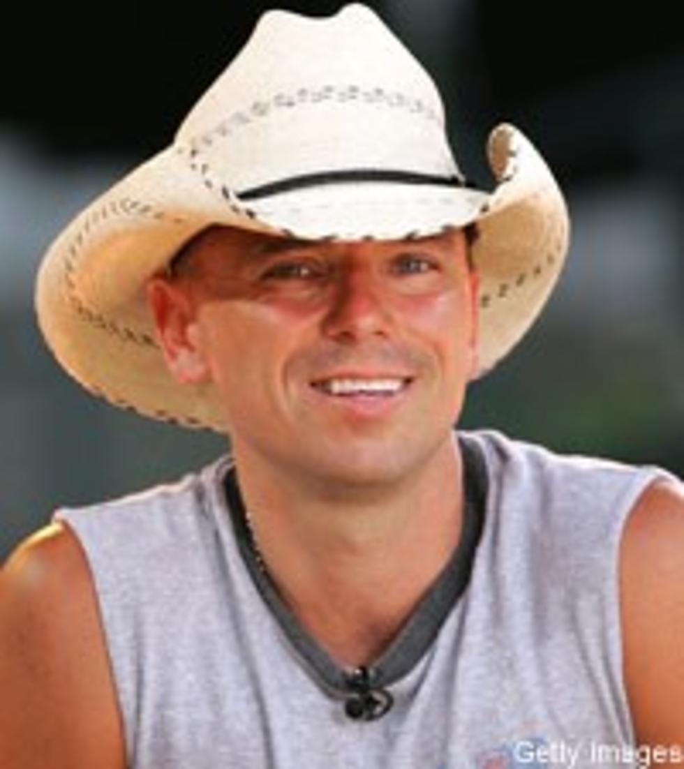 Kenny Chesney Shoots Video With Reggae Icons, Mon!