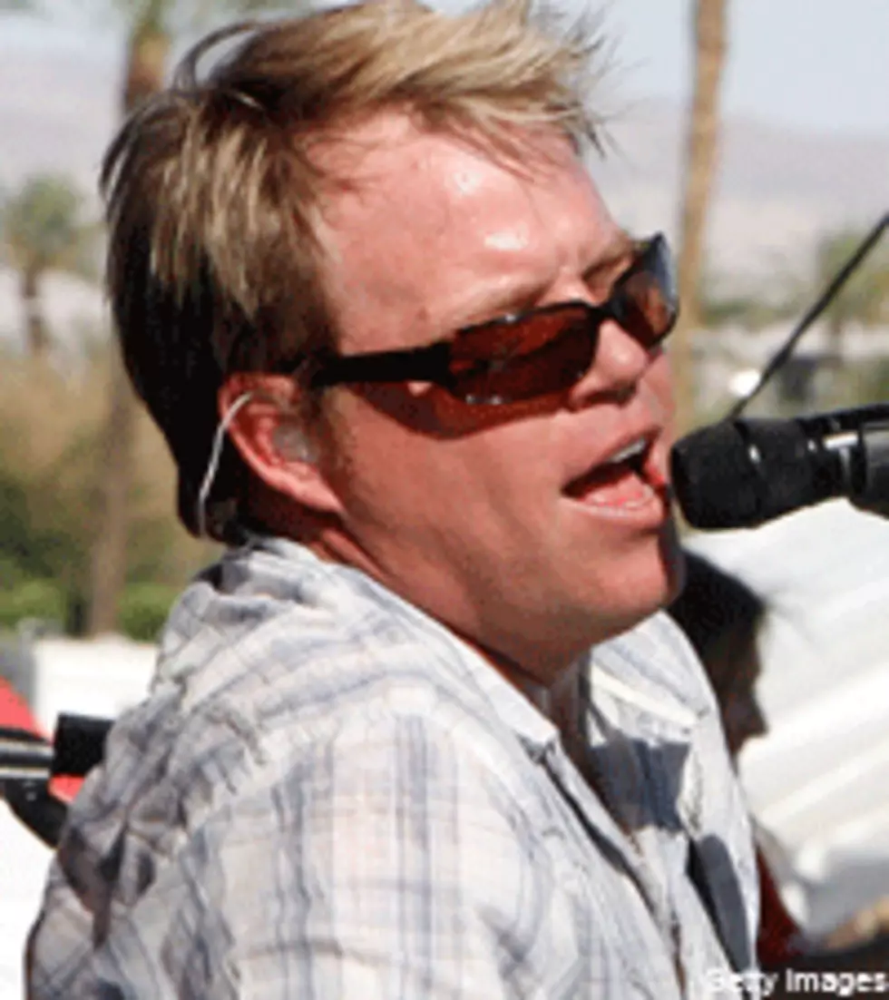 Pat Green Knocked Out by a Flying Beer