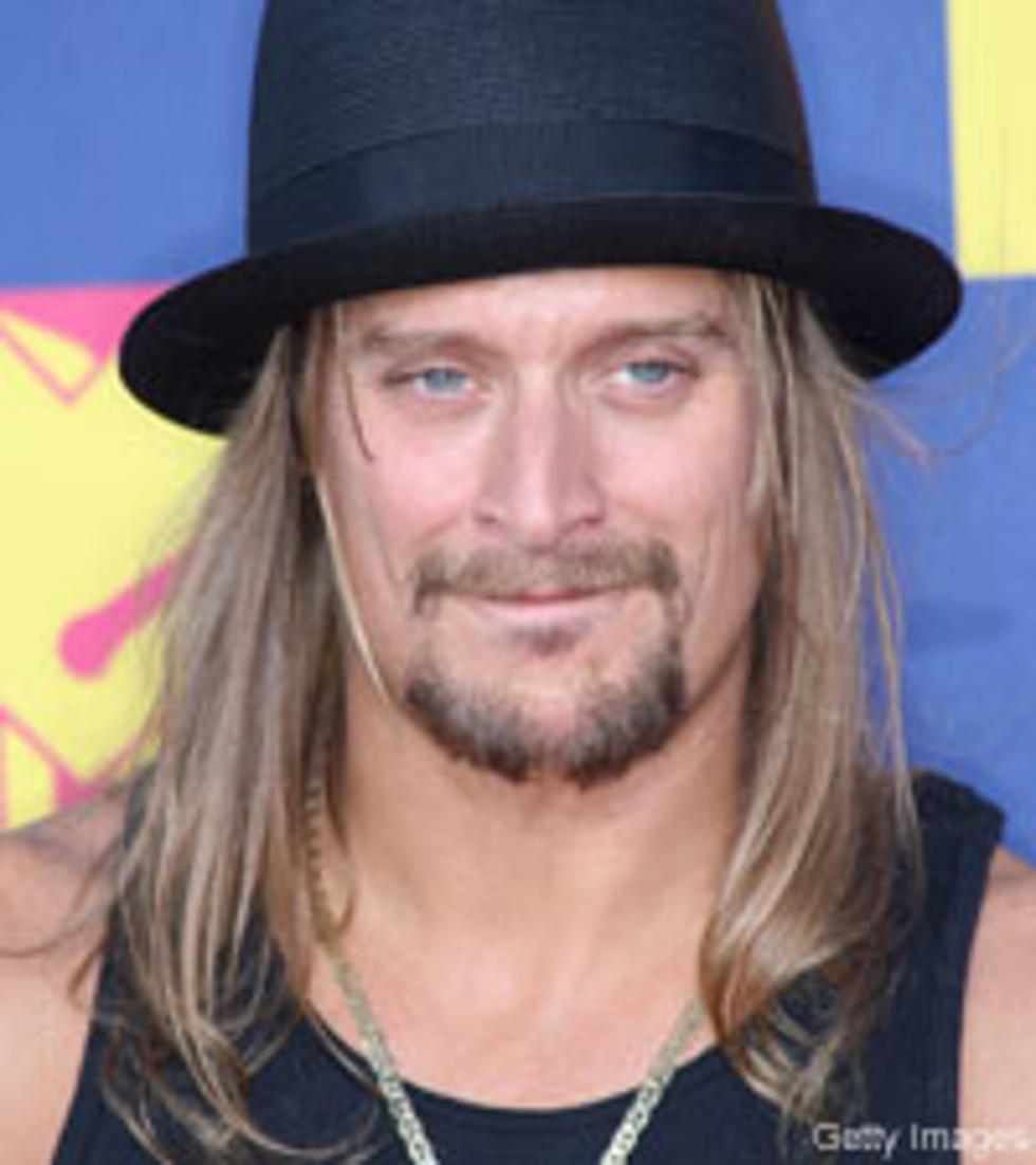 Kid Rock Conducts Friendly &#8216;Science Experiment&#8217;