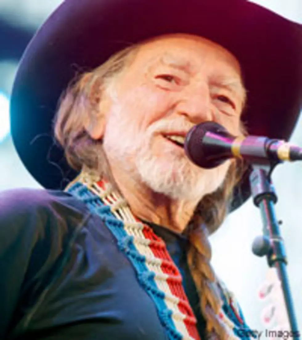 Willie Nelson Gets &#8216;Naked&#8217;