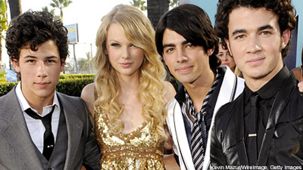 Jonas Brothers Include Taylor and Shania on New CD