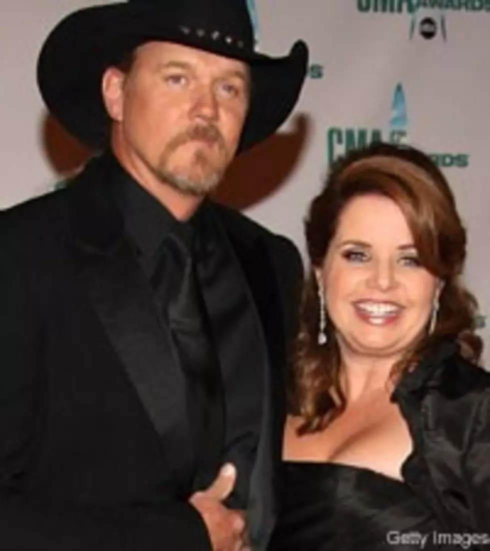 Trace Adkins Pokes Fun of Wife&#8217;s Fashion Woes