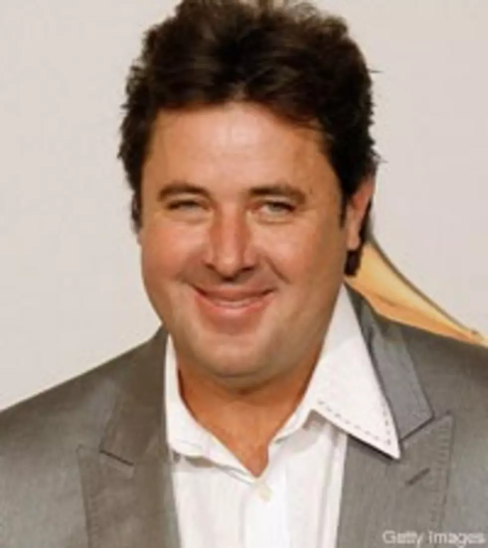 Vince Gill Takes Up Residence at the Hall of Fame