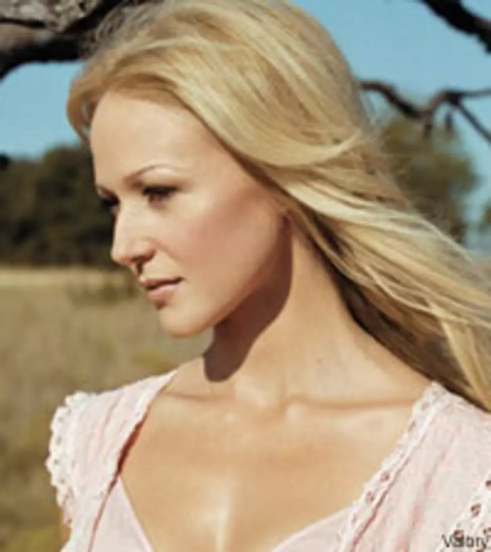 Jewel Awakens Fans with &#8216;Lullaby&#8217;